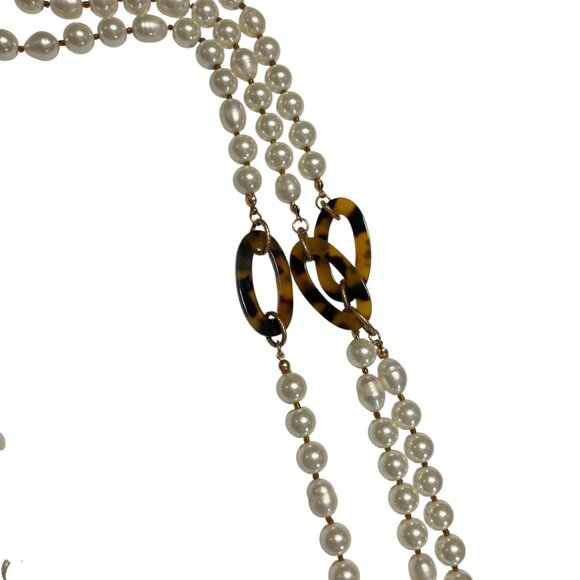 New Chico's Multistrand Fashion Pearl Bead White Tortoise Opera Length Necklace - Picture 2 of 5